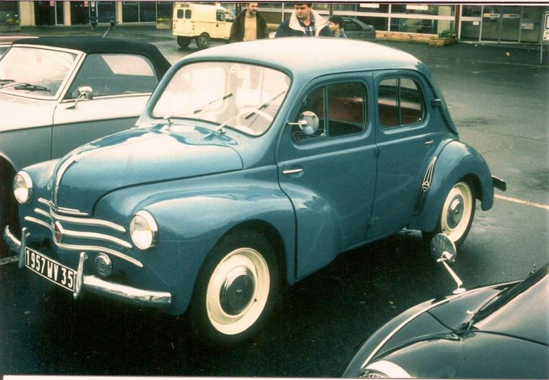 26-02-2012_11h01m33_redim_notre_Renault_4_cv_1957_(avant_accident).jpg