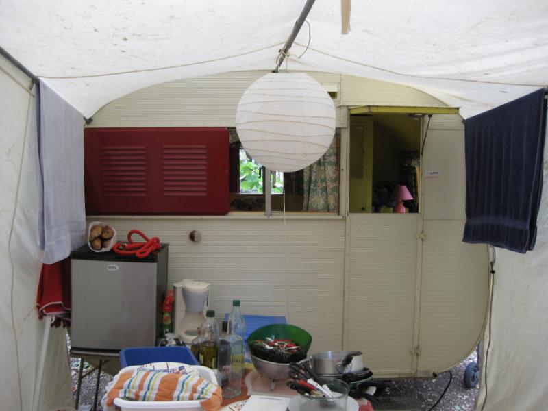 29-09-2012_19h36m51_redim_Retro_Camping__Vence_-_02_septembre_2012_007.jpg