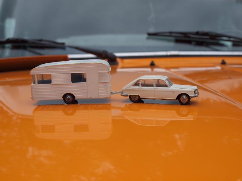 28-10-2011_18h52m49_redim_CARAVANE_+_MINIATURE_015.jpg